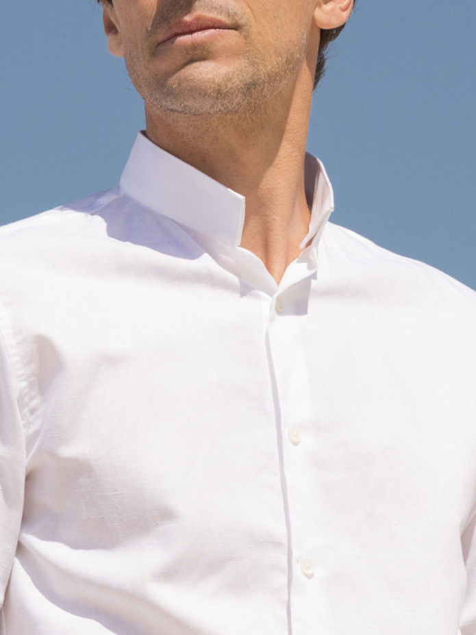 Chemise blanche en lin col inversé