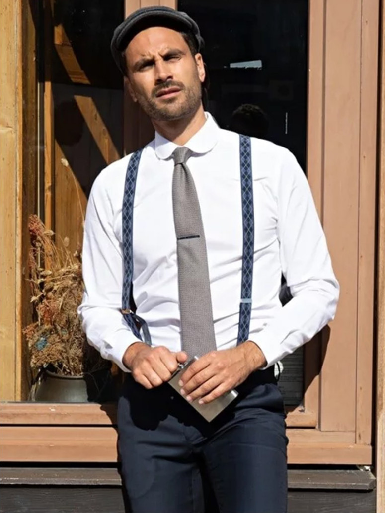 camicia con colletto tondo e bottone in metallo