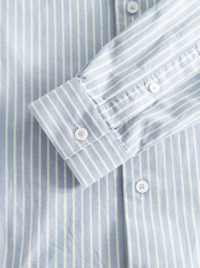 Camicia con collo alla coreana in oxford giapponese a righe azzurre