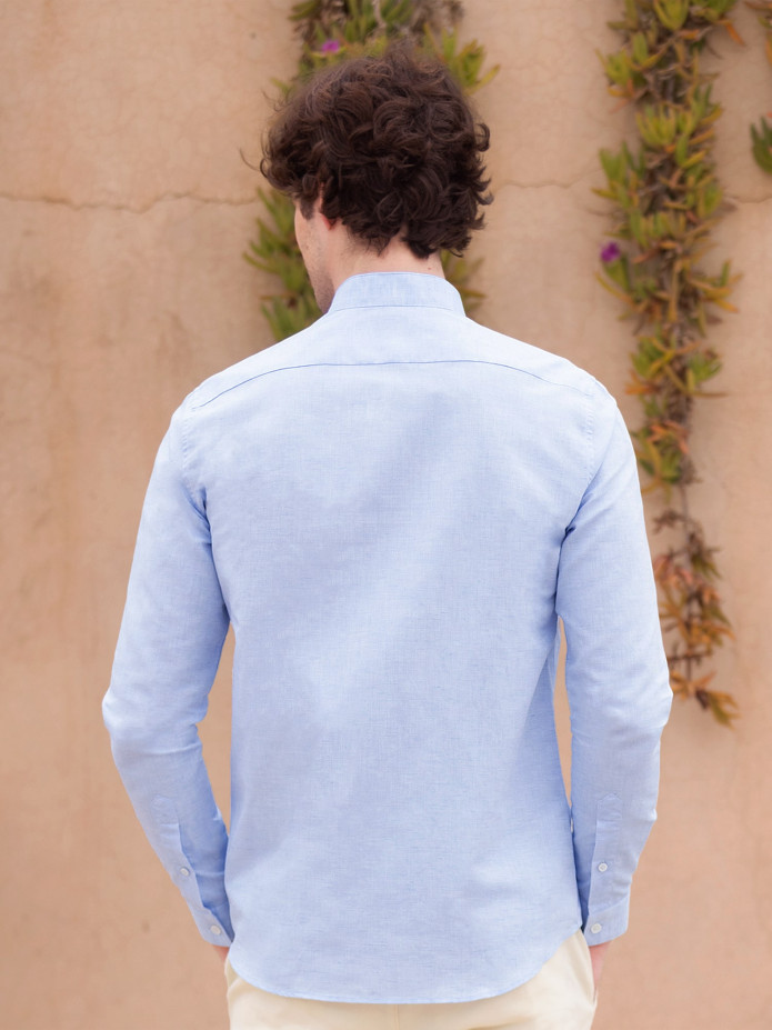 Camicia con collo rovesciato in lino e cotone azzurro cielo