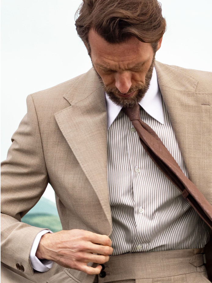 Camicia collo francese a fini righe beige