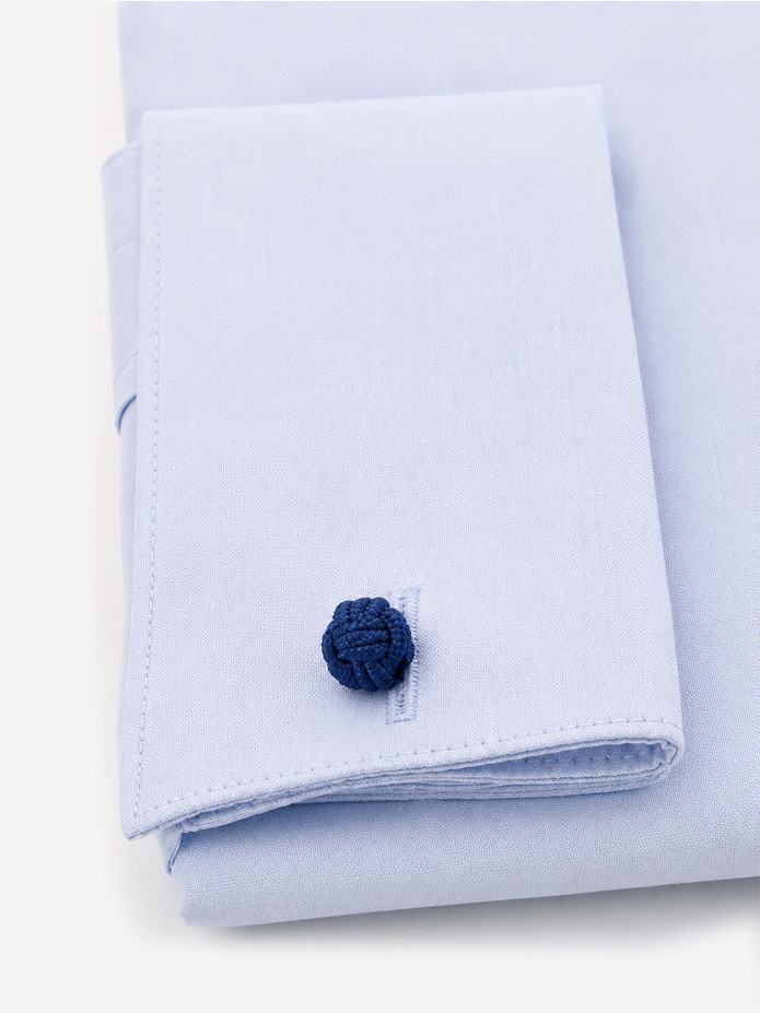 Camicia collo italiano con polsini mousquetaire