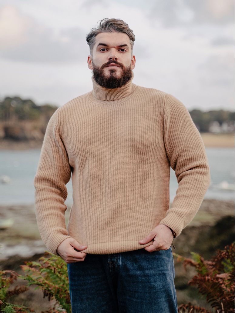Maglione dolcevita color cammello Adam