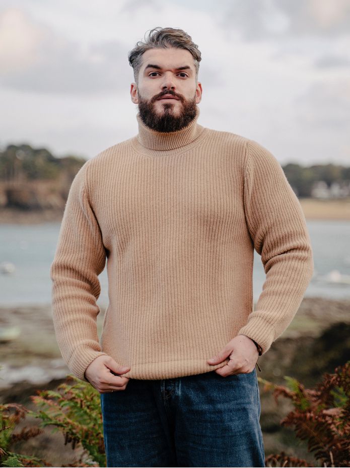 Maglione dolcevita color cammello Adam
