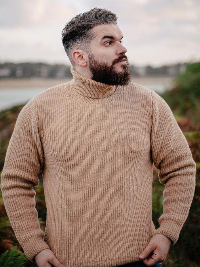 Maglione dolcevita color cammello Adam