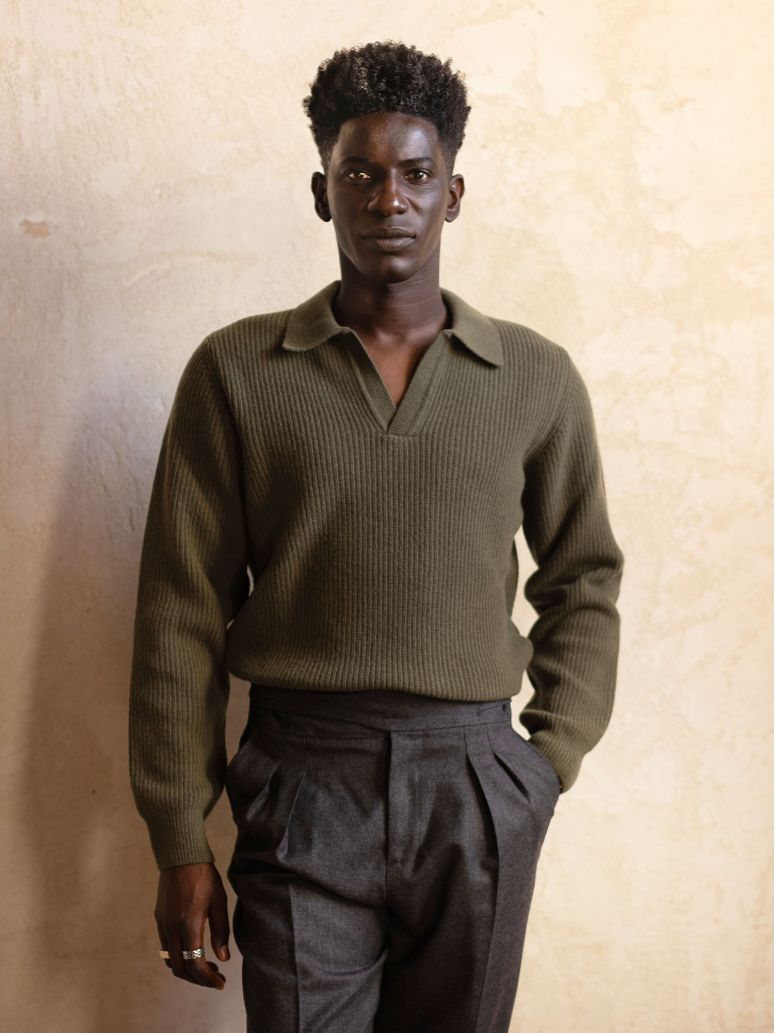 Maglione verde a maglia con collo polo Finn