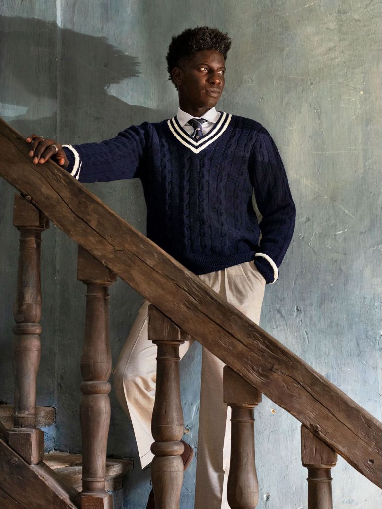 Maglione blu navy con scollo a V Scott