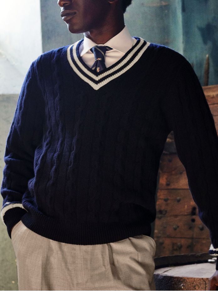 Maglione blu navy con scollo a V Scott