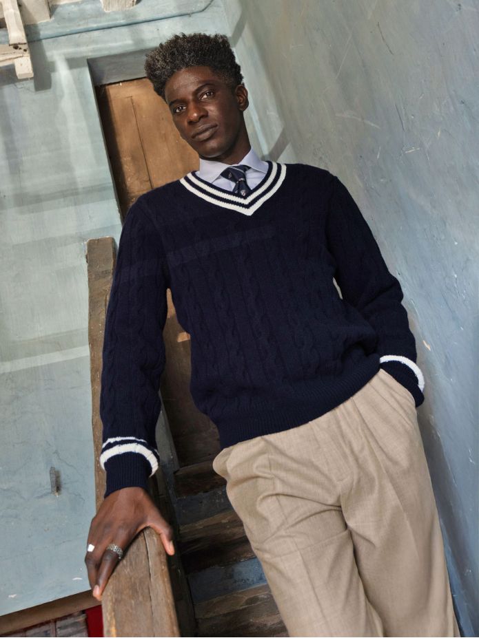 Maglione blu navy con scollo a V Scott
