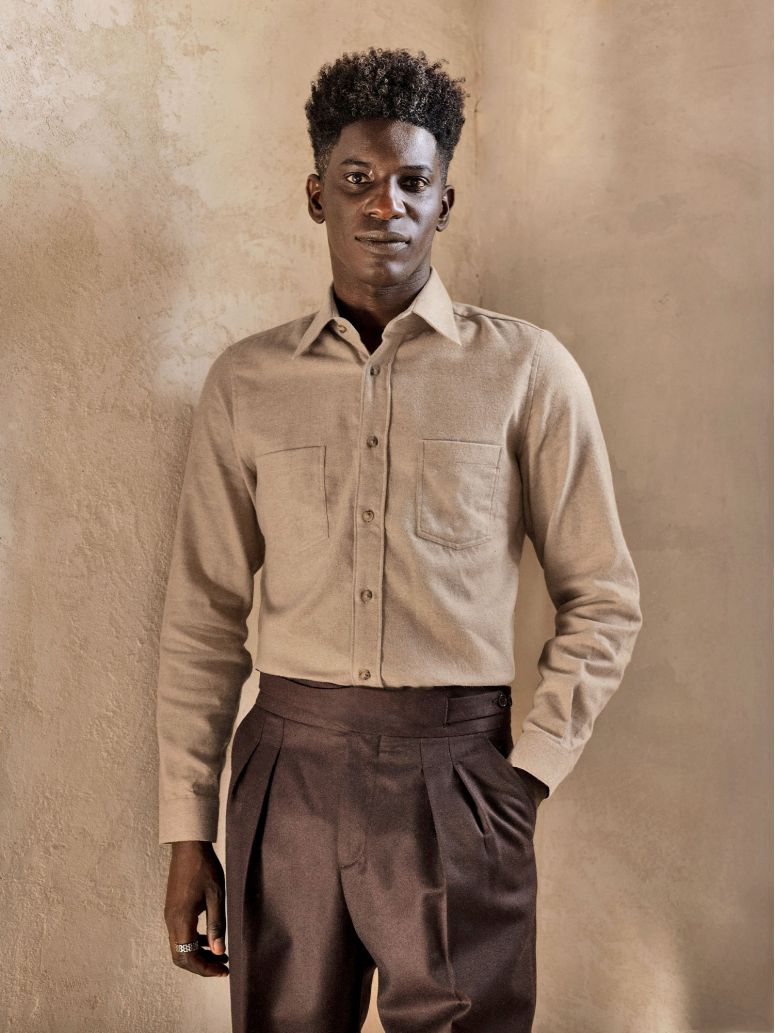 Camicia collo francese in flanella beige