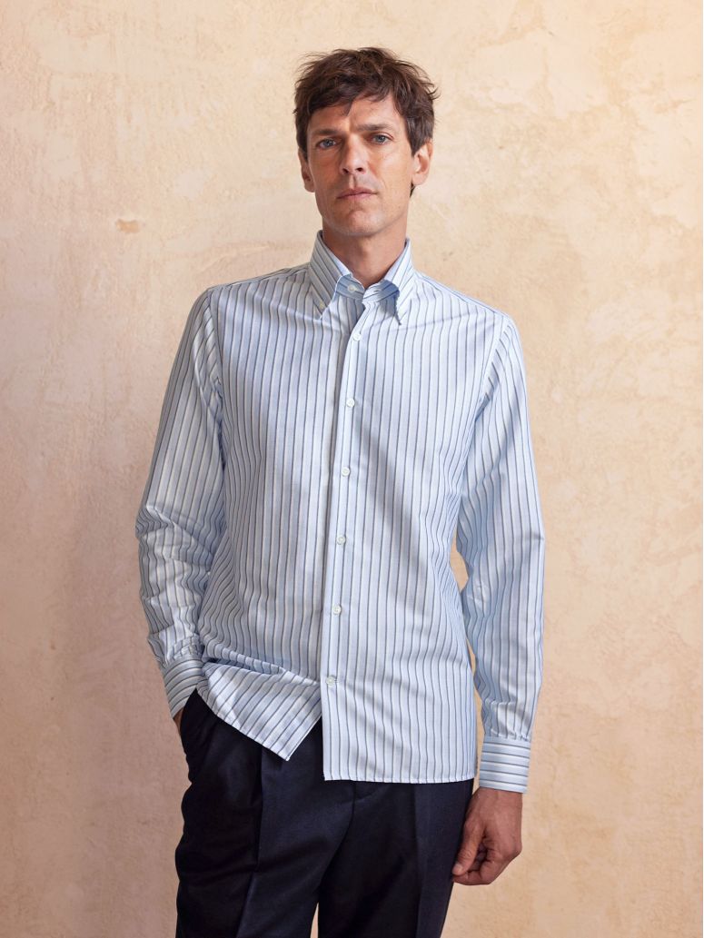 Camicia collo button-down a righe azzurro cielo e blu navy