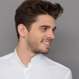 Elegante e audace: la Camicia collo alla coreana