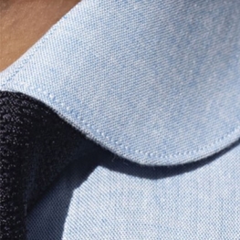 Come adottare il look di un membro dei Peaky Blinders?