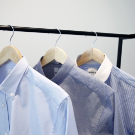 Oxford vs. chambray - un duello di campioni